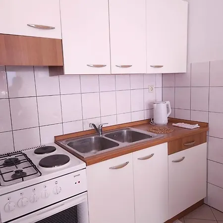- 27699 Apartamento *