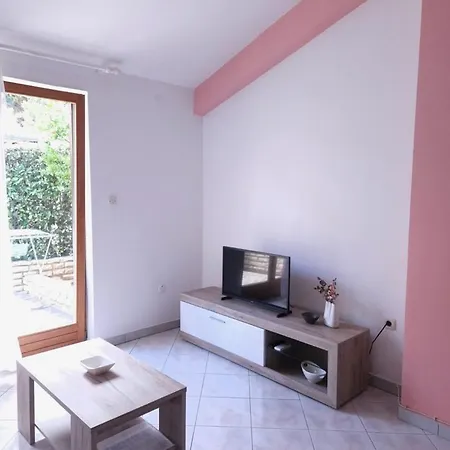 - 27699 Apartament